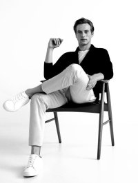 Minimalist B&W
